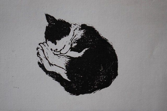 Sleeping Kitten, 1965, linoleum block print, 3 x 5” (Only record of a drawing accidentally discarded by the framer)